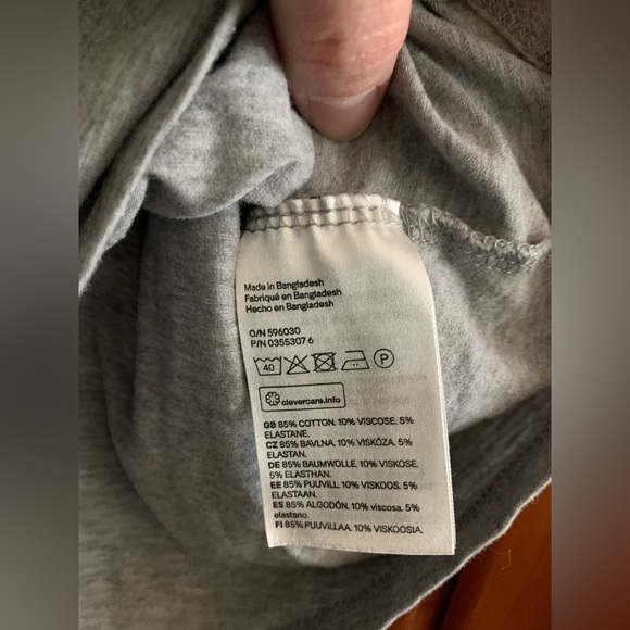 H&M Basic Grey Tank Bundle - Picture 2 of 5